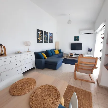 Apartment Kato Sea View With Pool Paphos