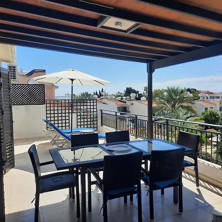 Apartment Kato Sea View With Pool Paphos