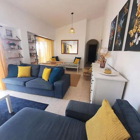 Kato Sea View With Pool Paphos