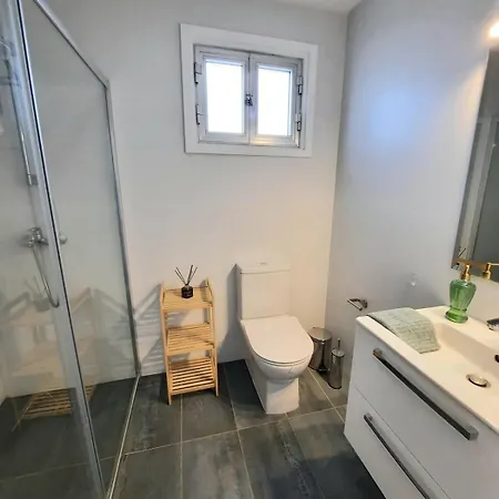 Apartamento Kato Sea View With Pool